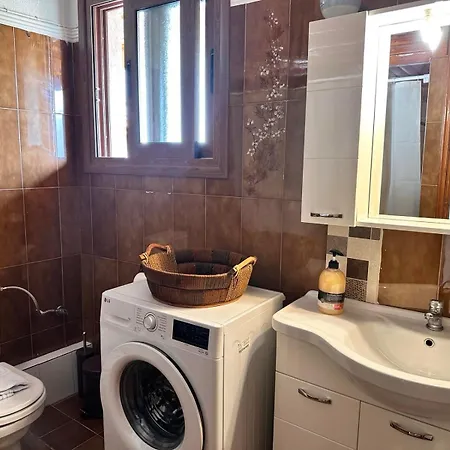 Lydias House Διαμέρισμα *